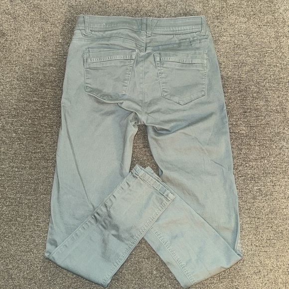 Democracy Jeans - Picture 2 of 7